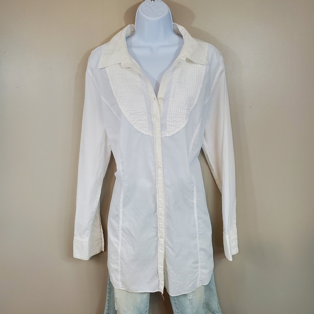 Old Navy Perfect Fit Tuxedo Style Long Women's Button-Up Top